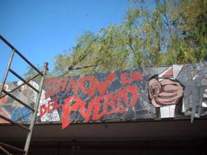 murales in ceramica: la fabbrica è del popolo